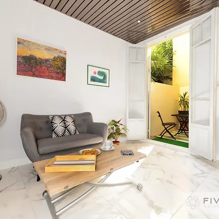 Gioia Five Stars House