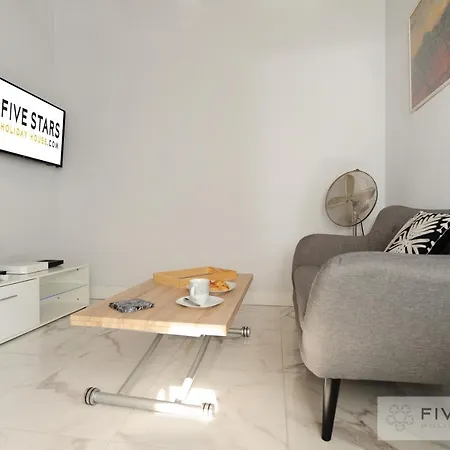 Gioia Five Stars House
