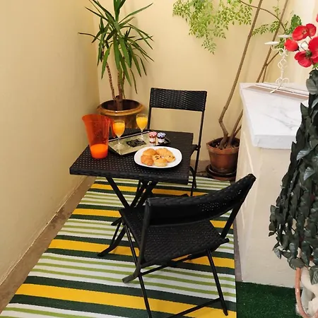 Gioia Five Stars House