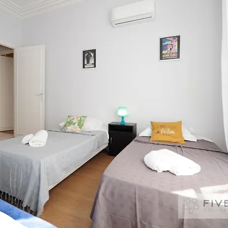 Gioia Five Stars House