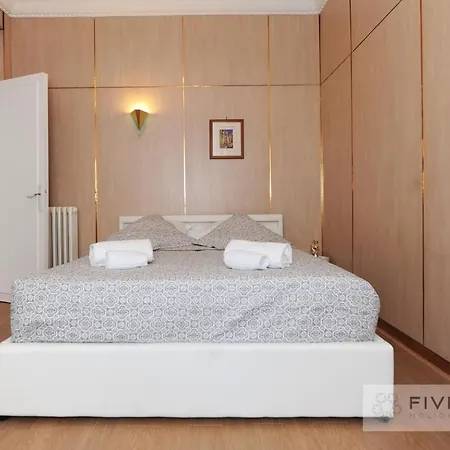 Gioia Five Stars House * Nice