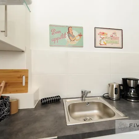 Gioia Five Stars House *