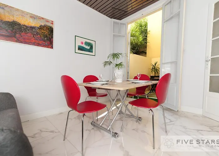 Gioia Five Stars House