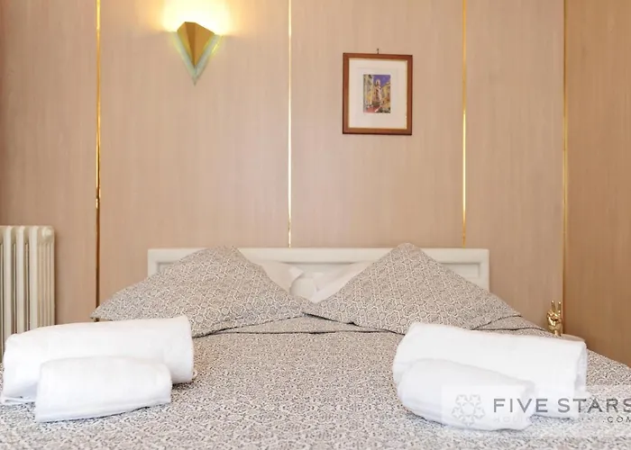 公寓 Gioia Five Stars House